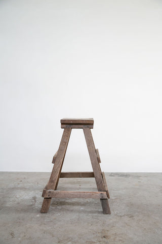sculptor-stand-2_fixed-height_french-antique